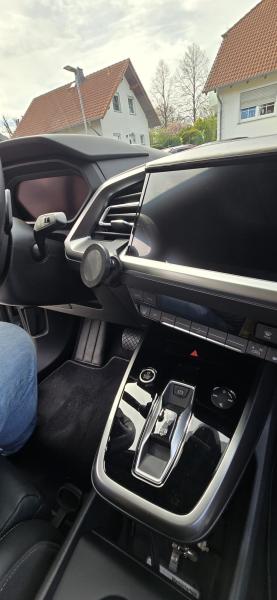 RS-Mount,fahrzeugspezifischer Handyhalter passend für Audi Q4 etron ab Baujahr 2021, Made in Germany